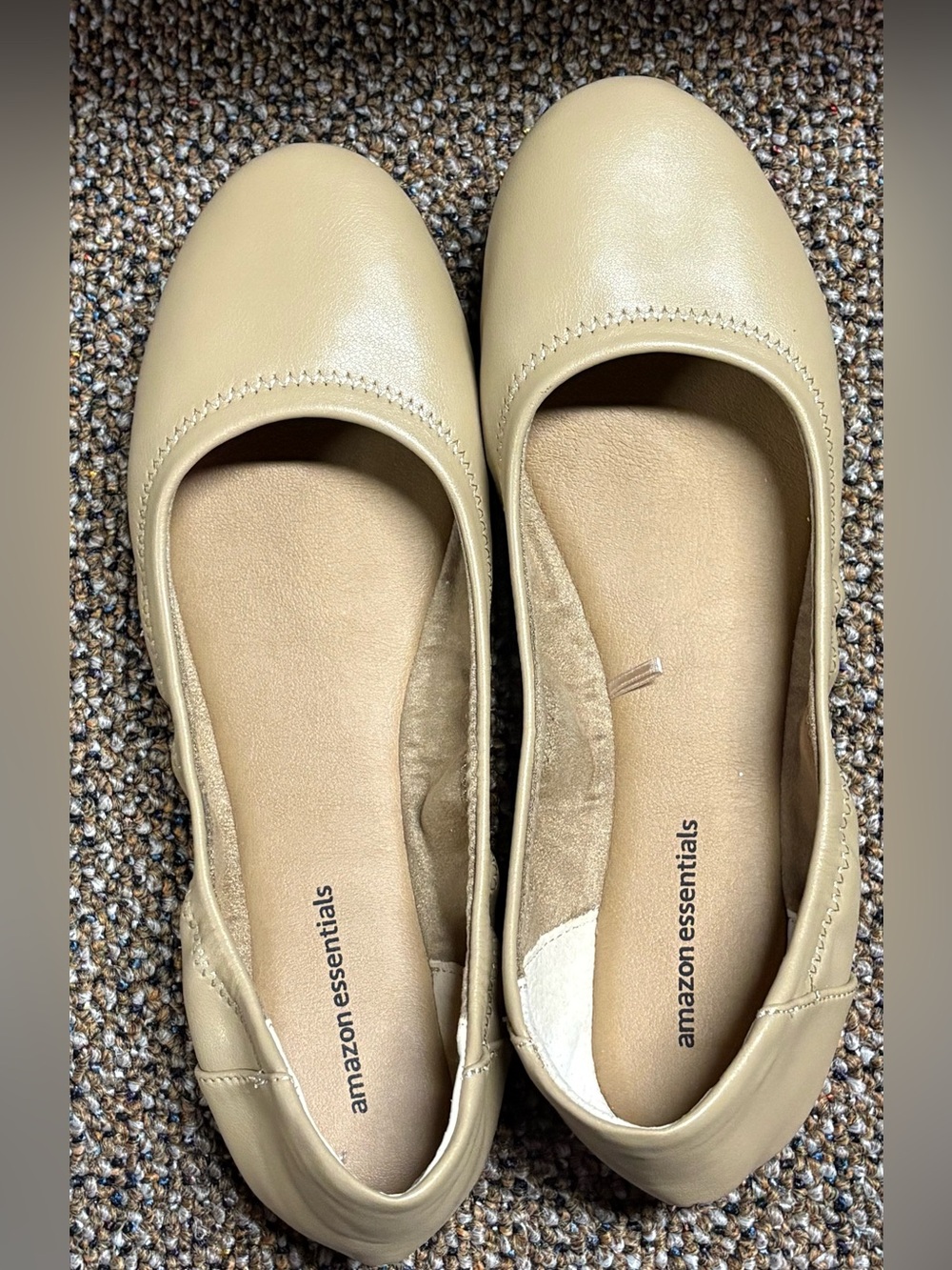 Tan flats